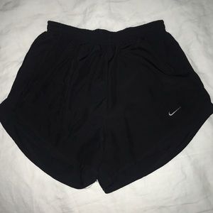 women's nike dri fit shorts size small!